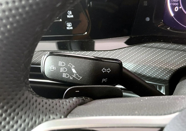Volkswagen Golf cena 149900 przebieg: 20000, rok produkcji 2023 z Września małe 436